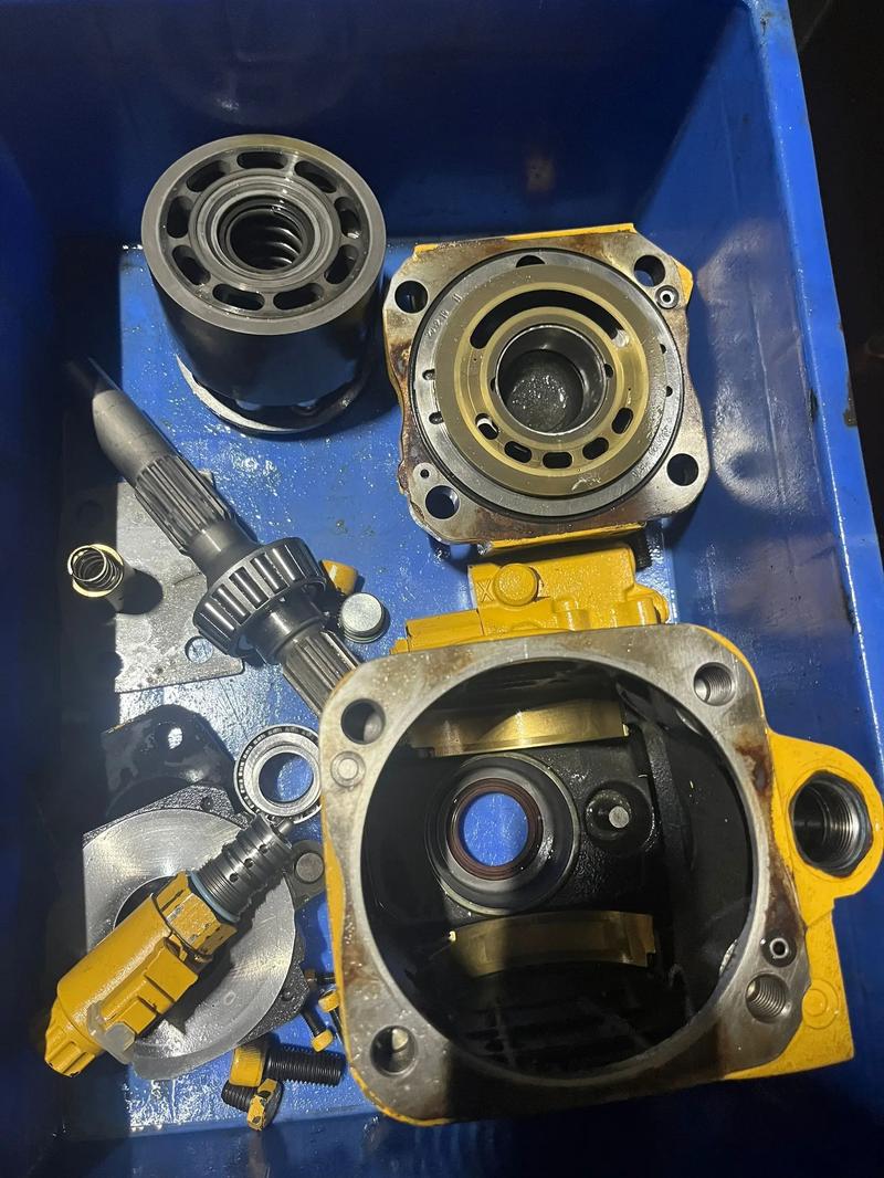 长治神钢挖掘机维修服务指南 发动机维护与官方服务站点联系方式